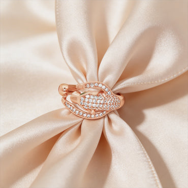 Elegant rose silver snake ring