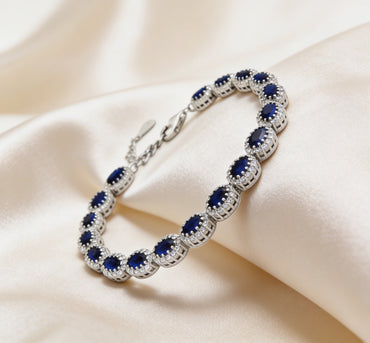 Elegant sapphire and diamond bracelet