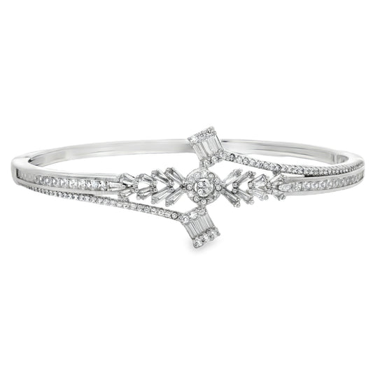 Celestial diamond elegance revealed