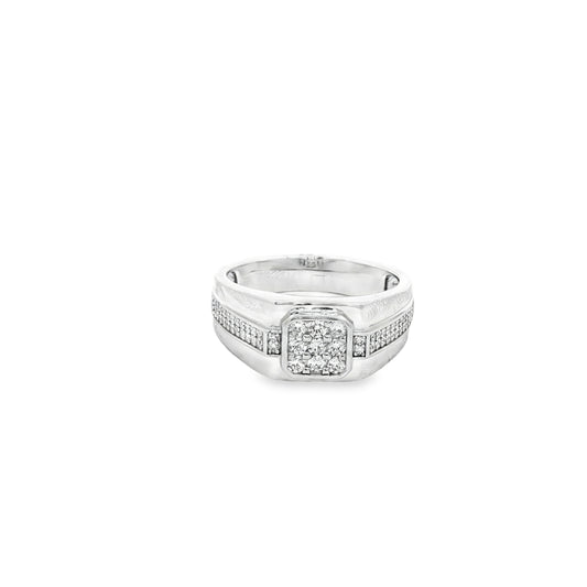 Royal Cluster Diamond Ring