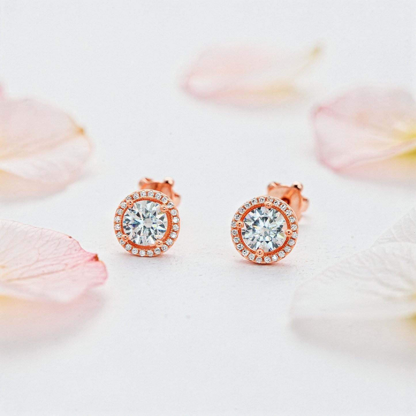 Halo Radiance Diamond Studs