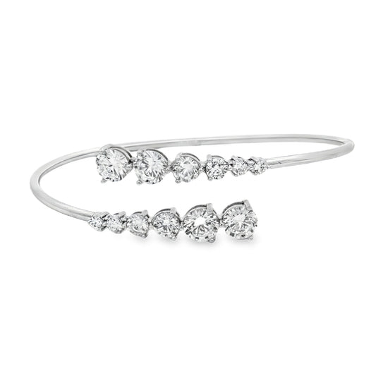 Radiance of elegance in diamonds