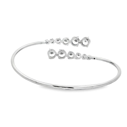 Radiance of elegance in diamonds