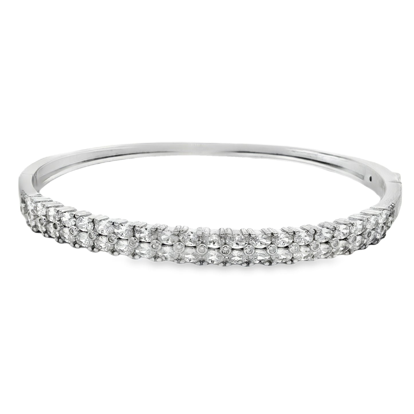Elegant diamond tennis bangle bracelet
