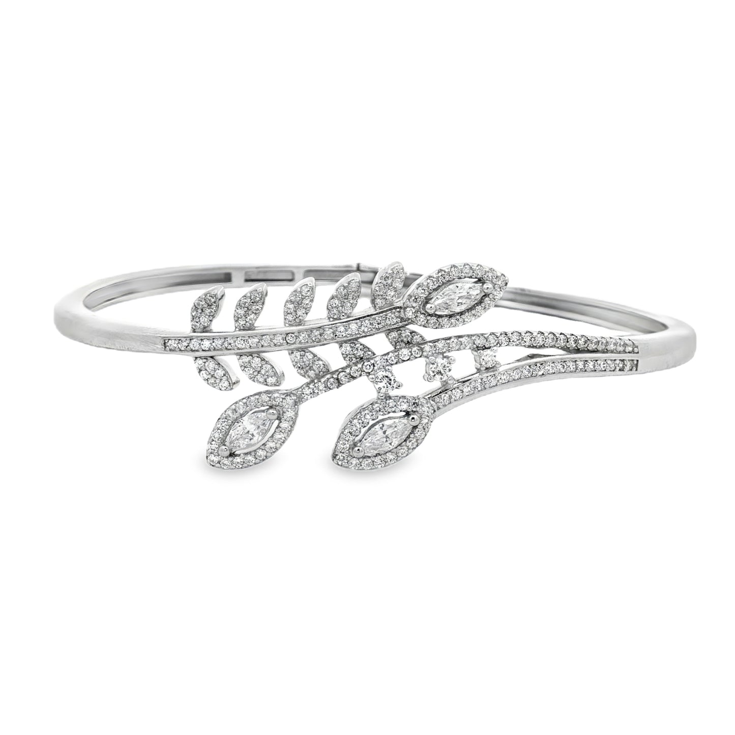Nature's grace diamond bracelet close