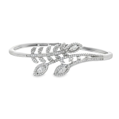 Nature's grace diamond bracelet close