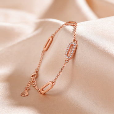 Elegant rose silver bracelet with diamonds