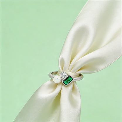 Elegant Emerald Fusion Ring