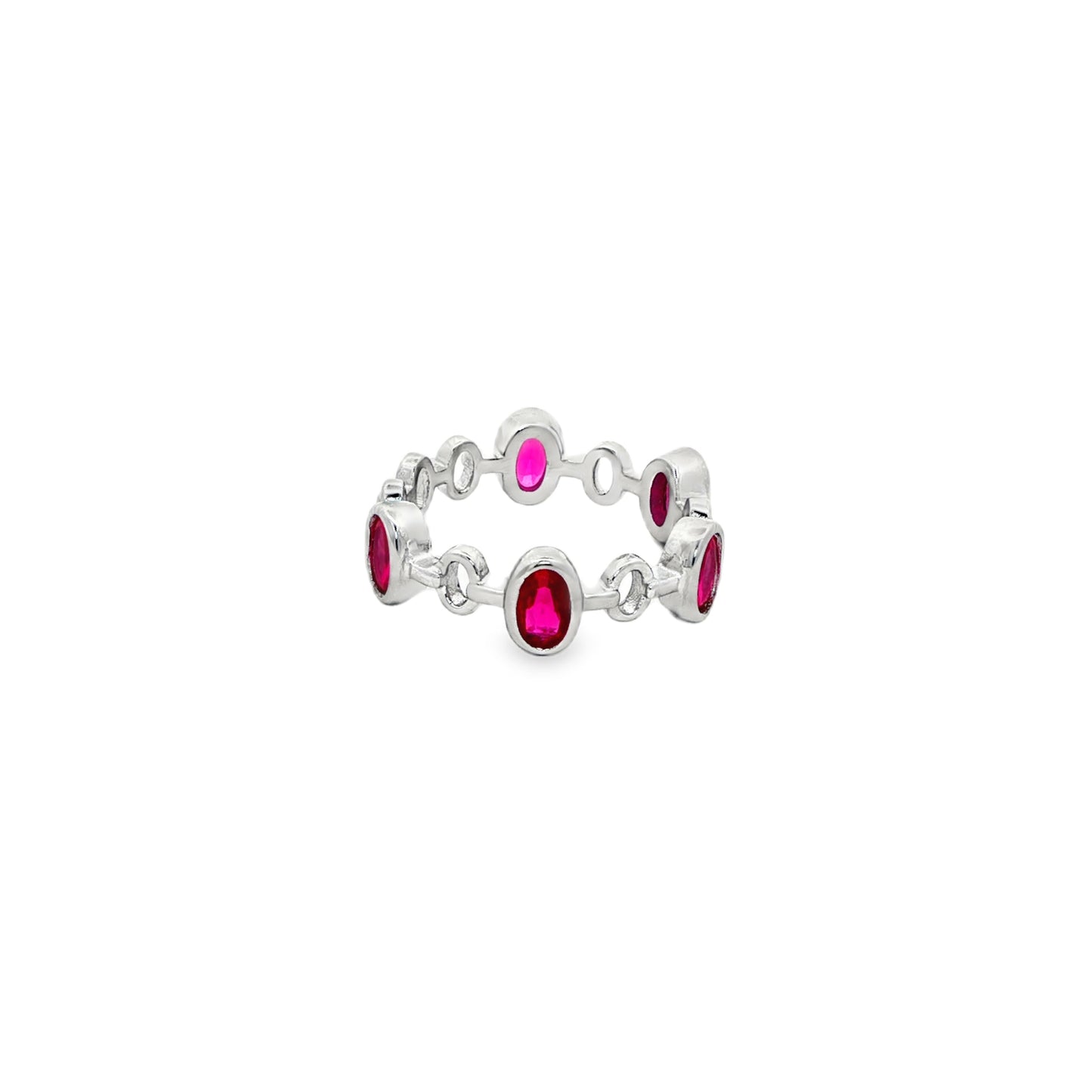 Oval-cut ruby and pink stones for a vibrant contrast