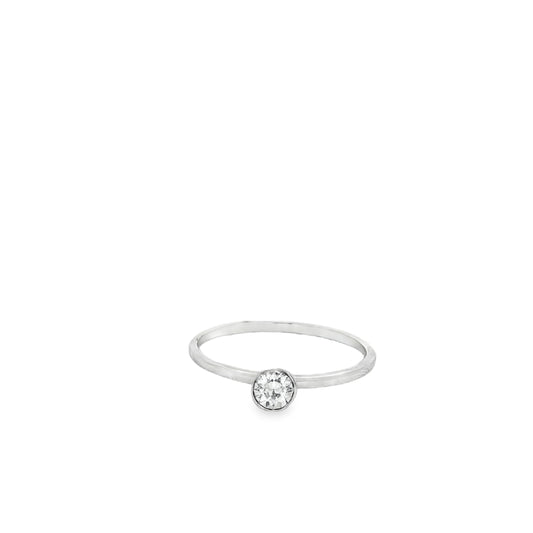 Solitaire Grace Ring