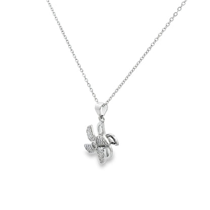 Twinkling Petal Diamond Pendant Necklace