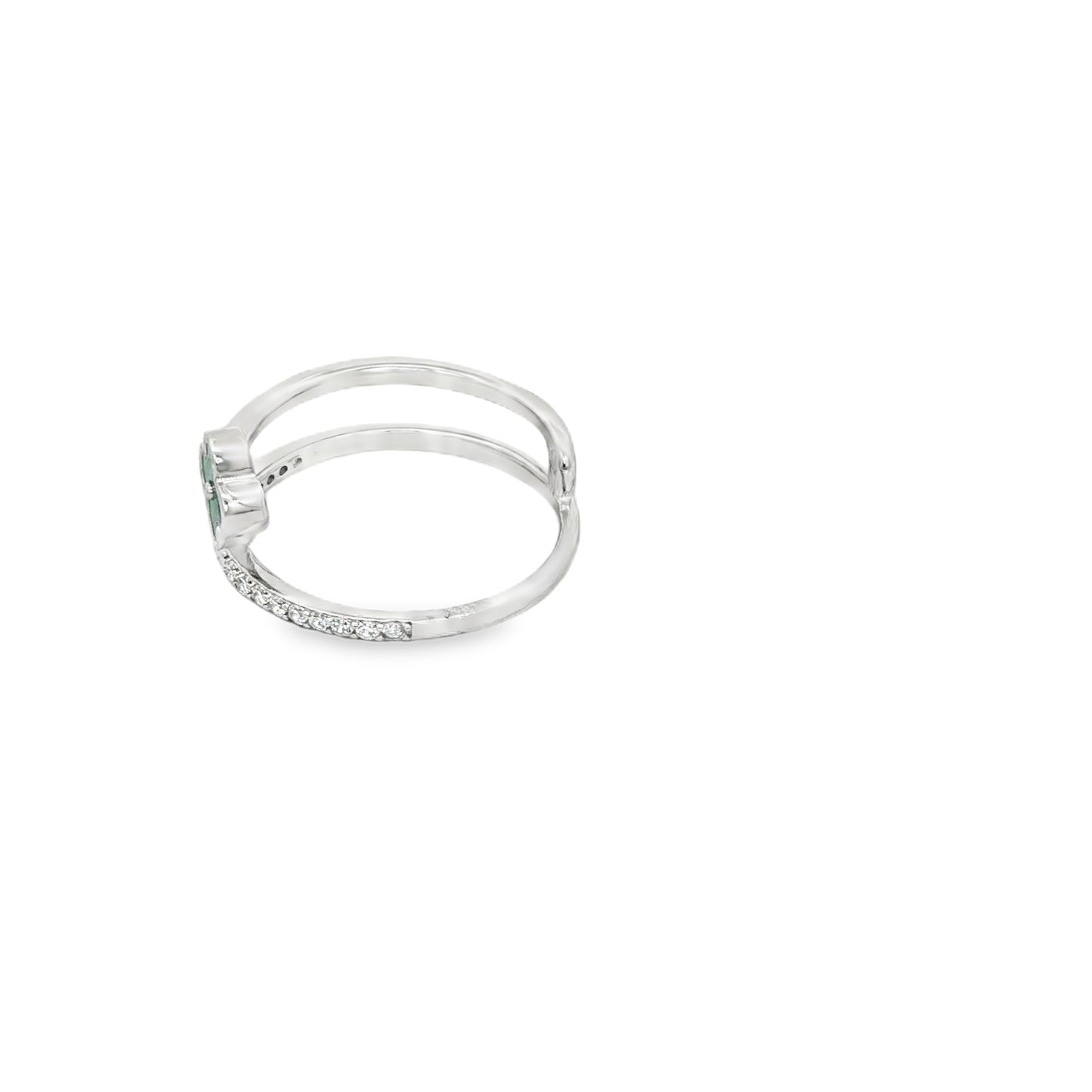Emerald Clover Charm Ring