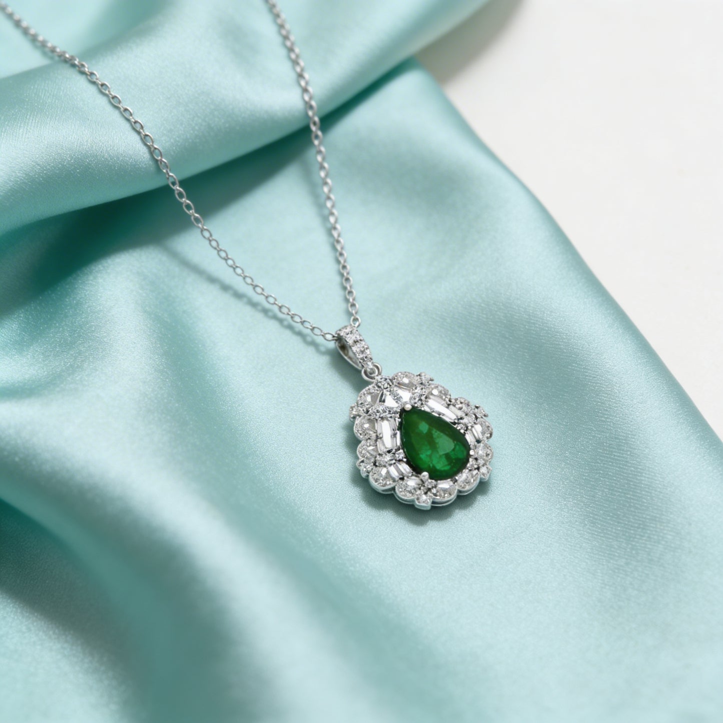 Emerald Royale Halo Pendant