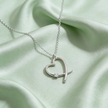 Minimal Diamond Heart Pendant Necklace