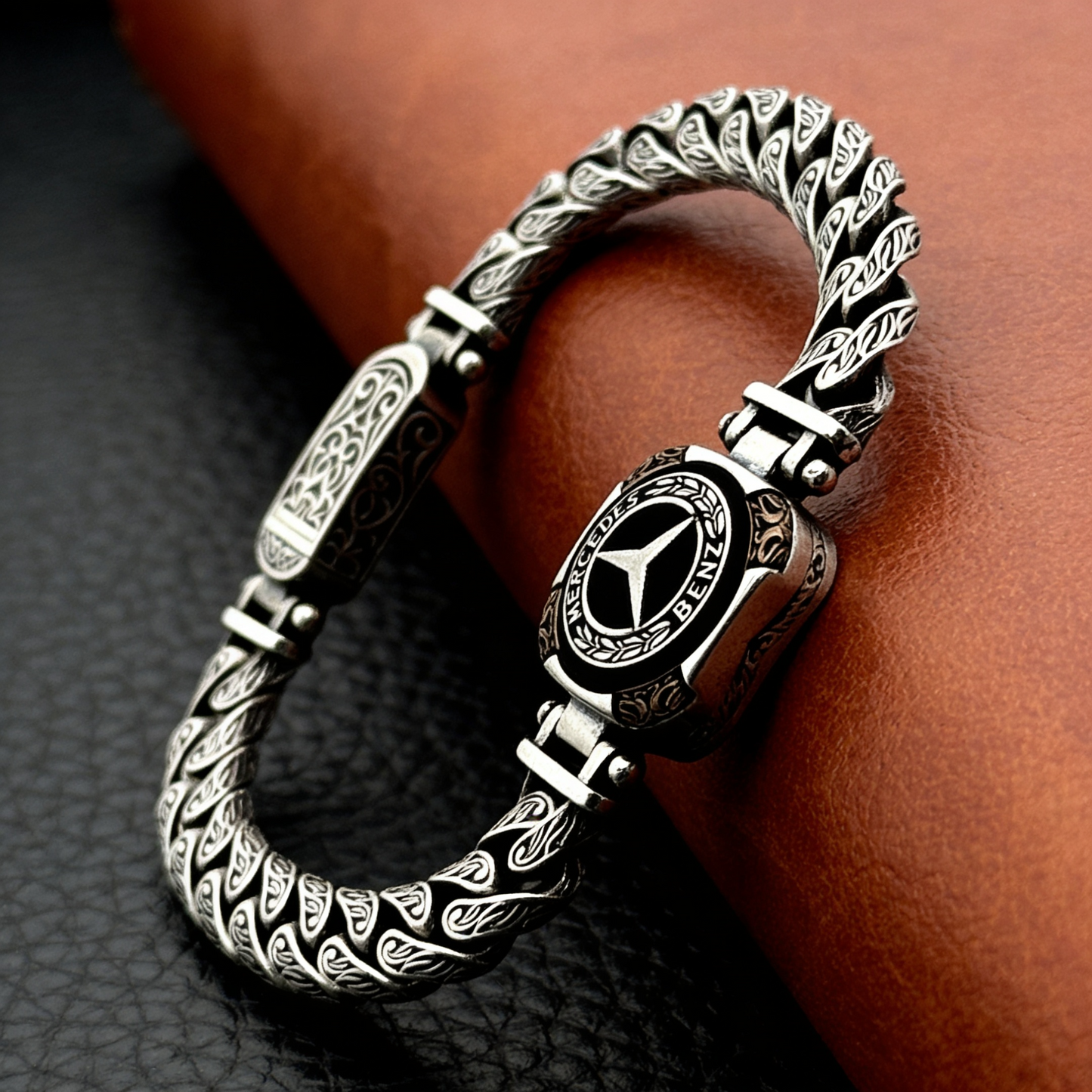 Mercedes Emblem Heritage Chain Bracelet