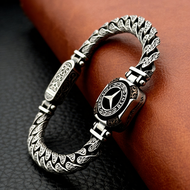 Mercedes Emblem Heritage Chain Bracelet