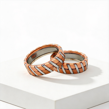 Dual-Tone Diagonal Couple Rings