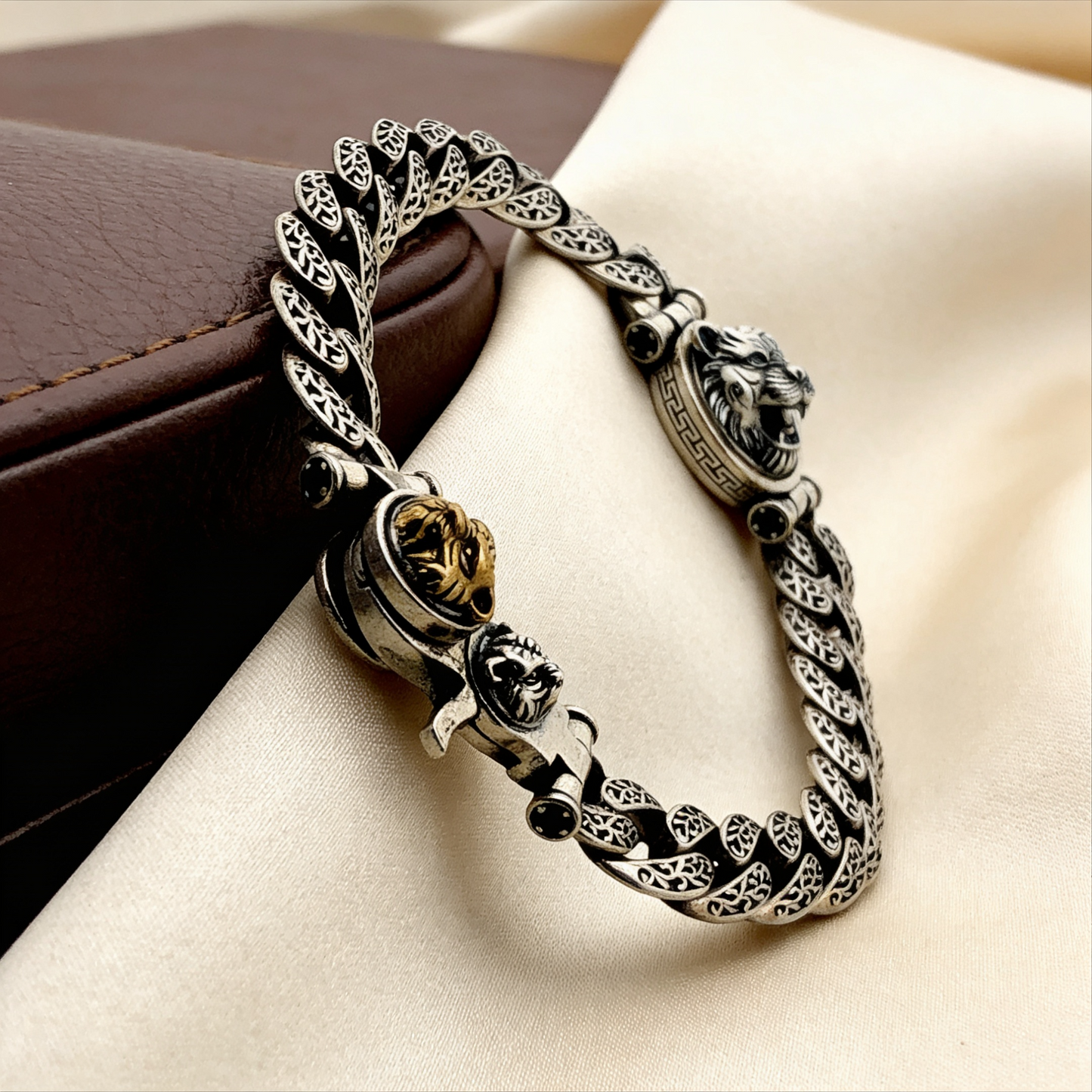 Royal Lion Men’s Bracelet