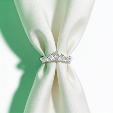 Royal Tiara Diamond Ring