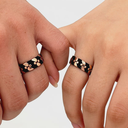 Rose Gold & Black Pebble Pattern Couple Rings
