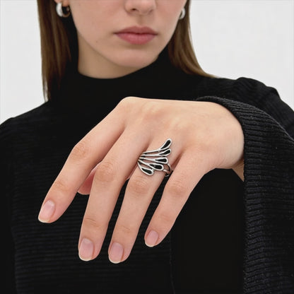 Silver Wave Sculpt Ring