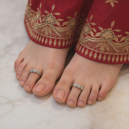 Trio Bloom Spark Toe Rings
